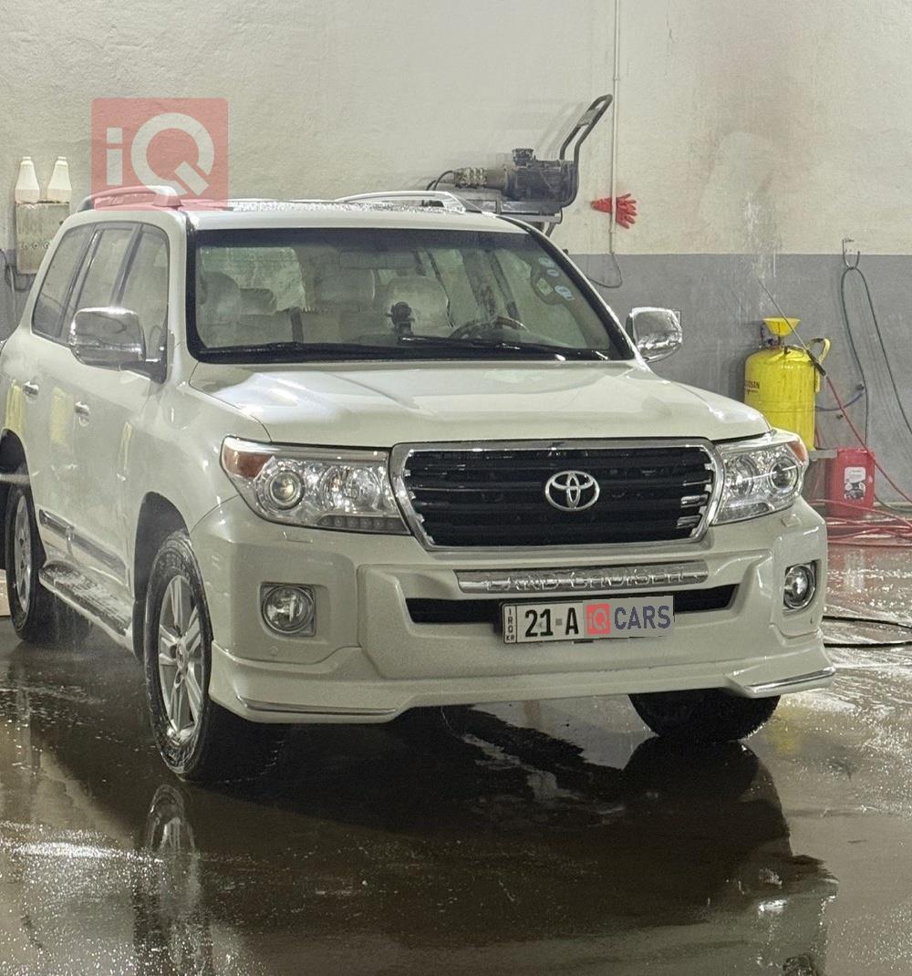 تويوتا لاندكروزر